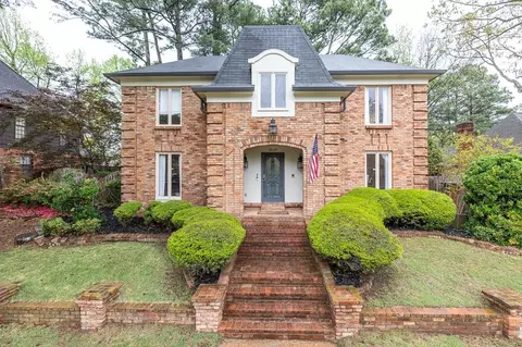 8528 Poplar Pike, Germantown, TN 38138