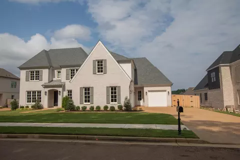 2611 Moore Rd, Germantown, TN 38138