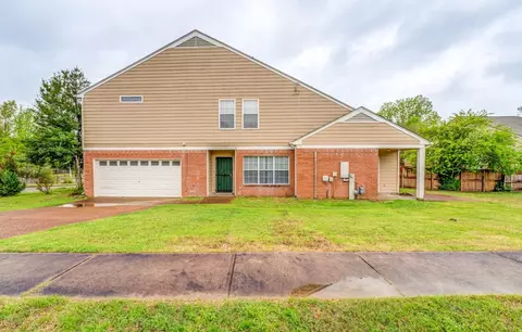 7858 Autumn Creek Dr, Memphis, TN 38018