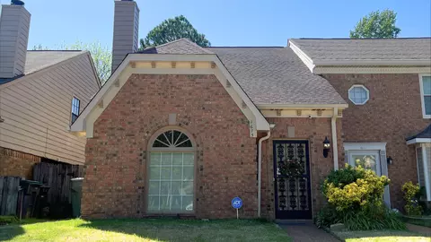 1675 Smokehouse Dr, Memphis, TN 38016