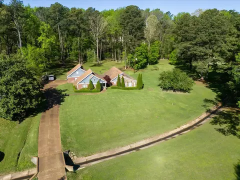 2749 Scarlet Rd, Germantown, TN 38139