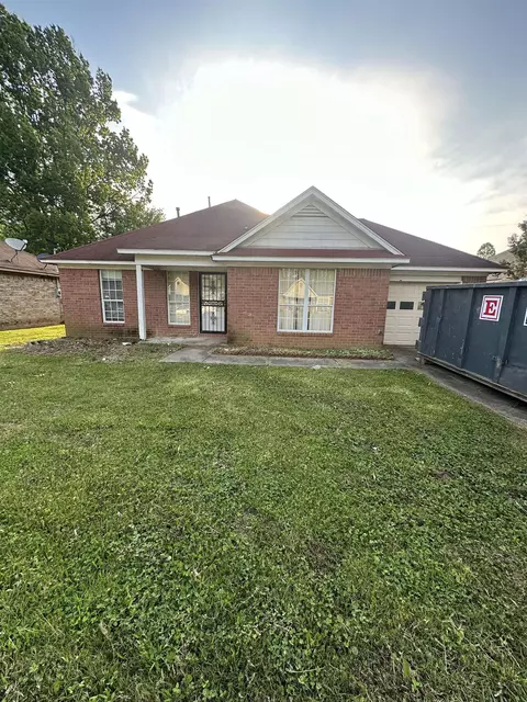 2528 Parkview Dr, Memphis, TN 38128