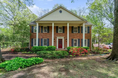 2478 Regents Walk Dr, Germantown, TN 38138
