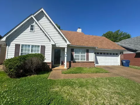 5885 Waverly Dr, Horn Lake, MS 38637