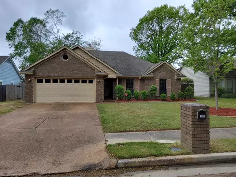 2593 Laurelcrest Dr, Memphis, TN 38133