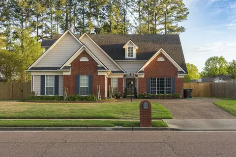6595 Mt Palomar Dr, Bartlett, TN 38134
