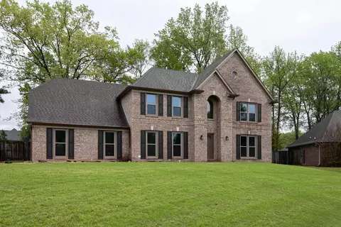 7736 E Barker Woods Cv, Arlington, TN 38002