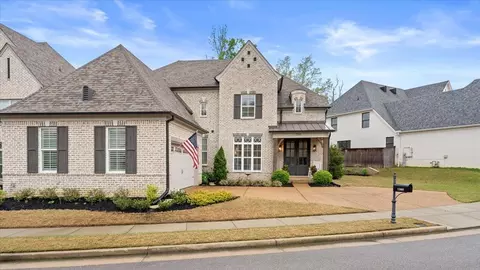 12005 N Hayes Crest Cir, Arlington, TN 38002