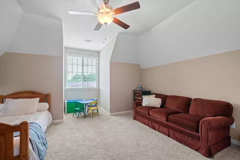 Living - 3679 Haynes Rd, Bartlett, TN 38133 photo 3 of 3