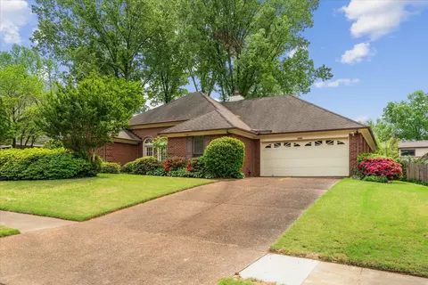 6505 Star Valley Dr, Bartlett, TN 38134