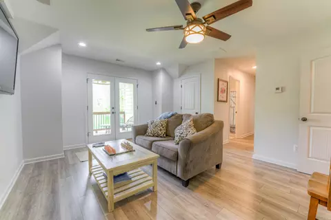 Living - 3524 Endahwin Cv, Millington, TN 38053 photo 4 of 4