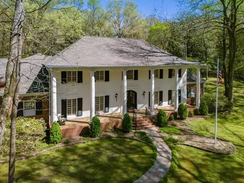7460 Mimosa Dr, Germantown, TN 38138