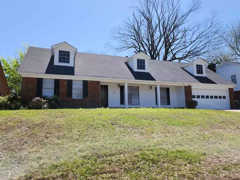2085 Oakvalley Rd, Memphis, TN 38116