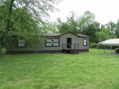 96 Fleetwood Dr, Millington, TN 38053