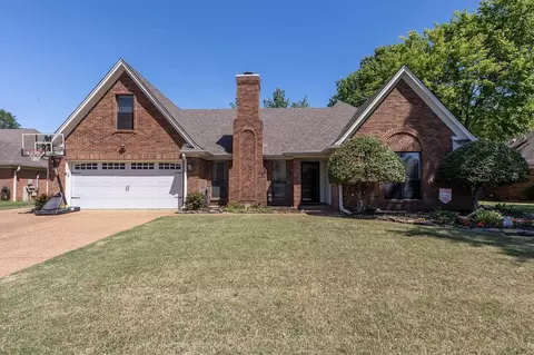 6700 Hidden Fern Ln E, Bartlett, TN 38135