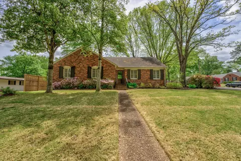 5507 Barfield Rd, Memphis, TN 38120