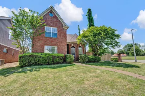 8641 Overcup Oaks Dr, Memphis, TN 38018