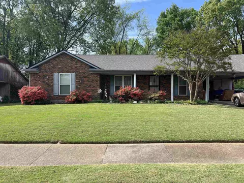 6547 S Earhart Dr, Bartlett, TN 38134