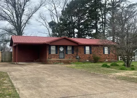1566 Oil Mill Rd, Covington, TN 38019