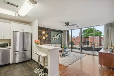 2195 Poplar Ave #203, Memphis, TN 38104