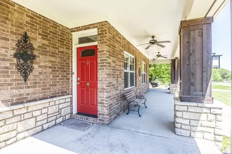 Exterior - 4063 Three Doves Cv, Bartlett, TN 38133 photo 3 of 11