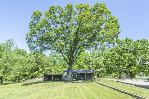 Exterior - 4063 Three Doves Cv, Bartlett, TN 38133 photo 9 of 11