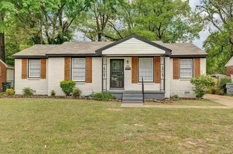 1866 Cherry Rd, Memphis, TN 38117
