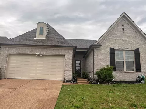 85 Hidden Meadowd Ln, Oakland, TN 38060