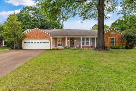 1830 Brookside Dr, Germantown, TN 38138
