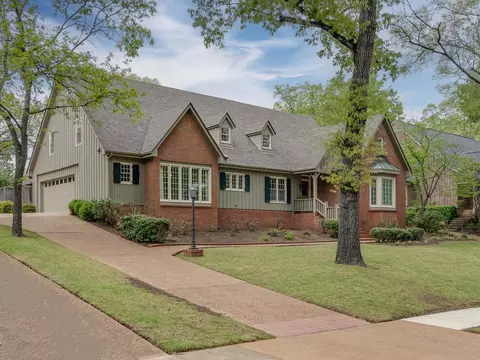 8198 Meadow Glen Dr, Germantown, TN 38138