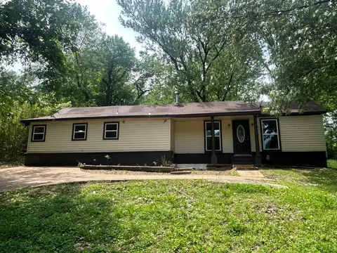 2891 Vine Ave, Memphis, TN 38127