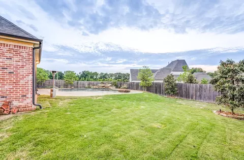 Exterior - 651 Cedar Shadows Cir E, Collierville, TN 38017 photo 10 of 11