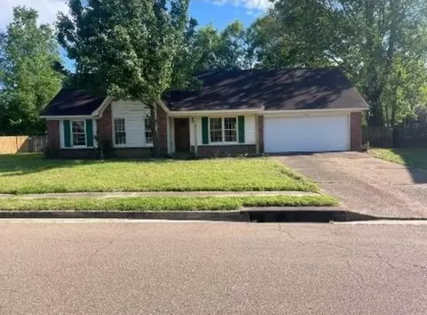 7299 Stonington Dr, Memphis, TN 38125