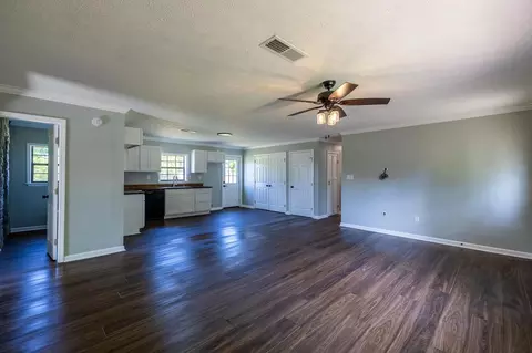 Living - 164 Melrose Rd, Covington, TN 38019 photo 2 of 2