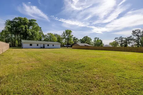 Exterior - 164 Melrose Rd, Covington, TN 38019 photo 2 of 5