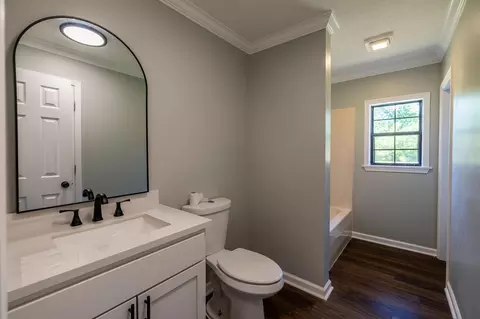 Bath - 164 Melrose Rd, Covington, TN 38019 photo 3 of 4