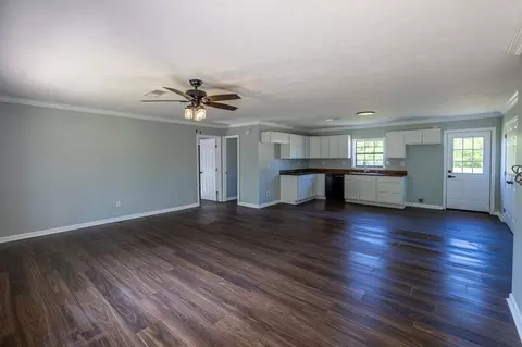 Living - 164 Melrose Rd, Covington, TN 38019 photo 1 of 2