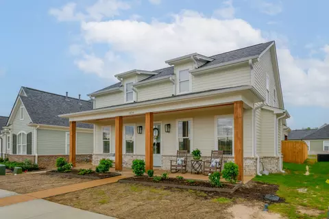 2834 Market Square Ave, Southaven, MS 38672