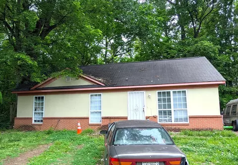 642 Creekstone Cir, Memphis, TN 38127