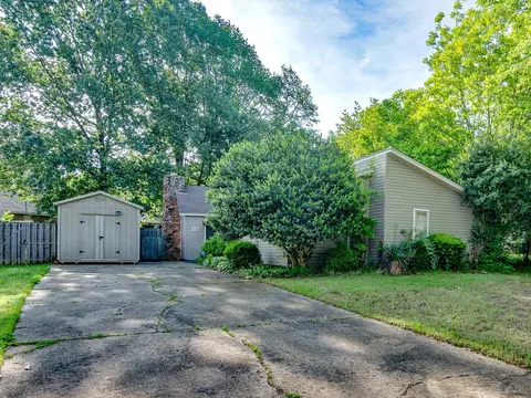 4120 Elk Grove Cv, Memphis, TN 38115