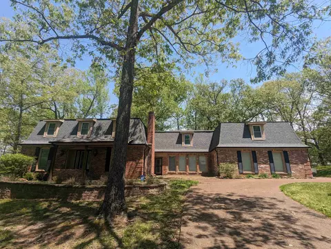 50 Michelle Ln, Jackson, TN 38301