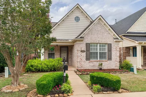 1058 W Montebello Cir, Memphis, TN 38018