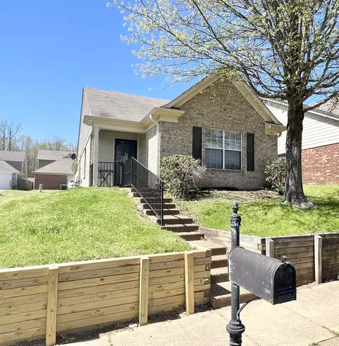 1507 Pemberton Ln, Cordova, TN 38016