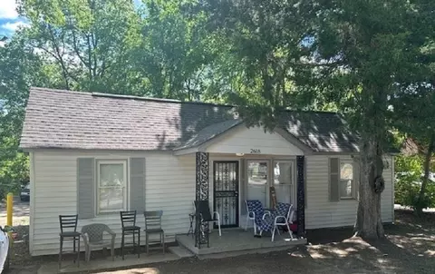 2618 Walnut Dr, Memphis, TN 38128
