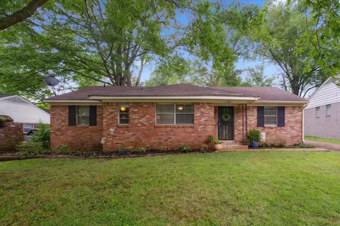 1389 Whiting St, Memphis, TN 38117