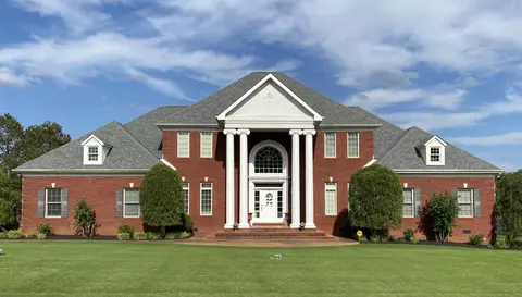 116 Meadowbrook Rd, Bolivar, TN 38008