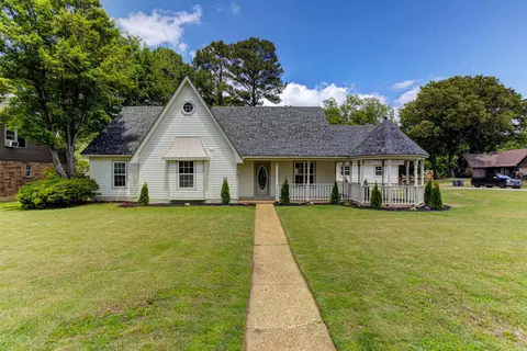 7010 Snyder Rd, Memphis, TN 38125