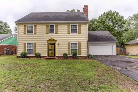 4421 Indian Trail Dr, Memphis, TN 38141