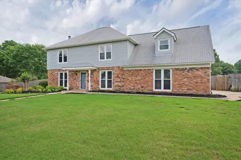 543 Autumn Run Dr, Collierville, TN 38017