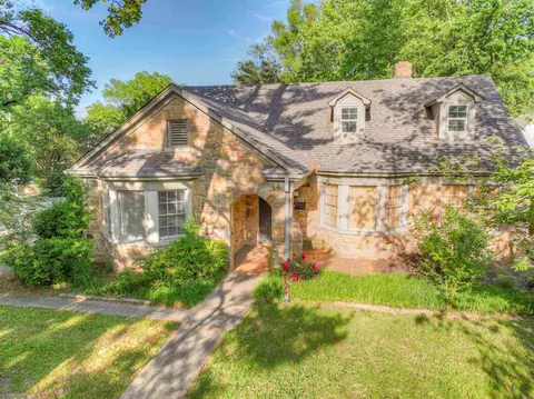 14 S Highland St, Memphis, TN 38111